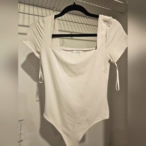 Contour Squareneck Shortsleeve Bodysuit